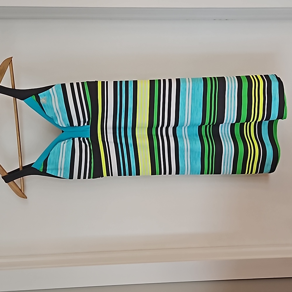 ZEROPOSUR SWIMWEAR  DRESS NEVER WORN